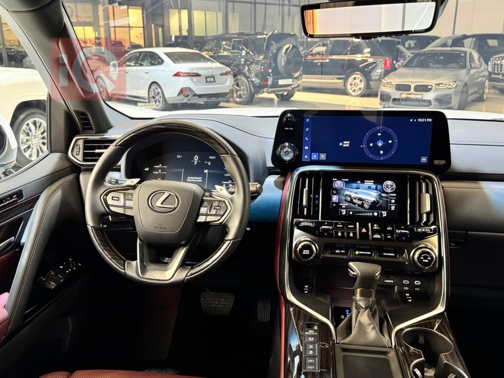Lexus LX